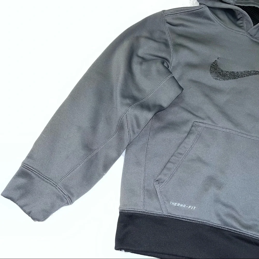 NIKE Kids Youth Therma Fit Hoodie Pullover Gray Black Medium